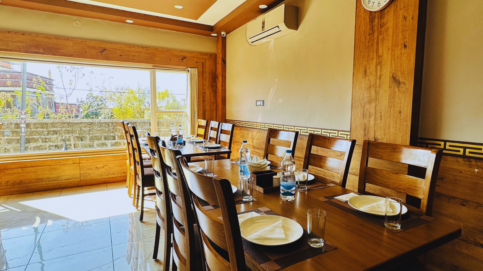 Hotel Buddha House Himalayan Brothers img