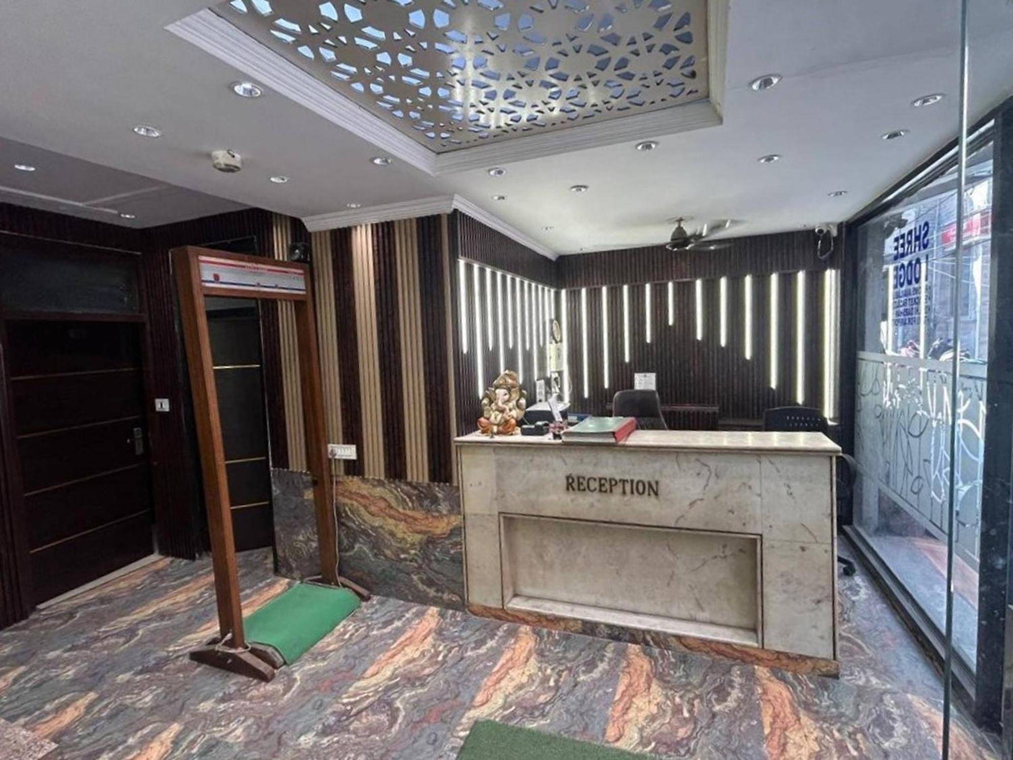 Hotel Shree Lodge img