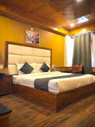 The Avenue Manali River side hotel img